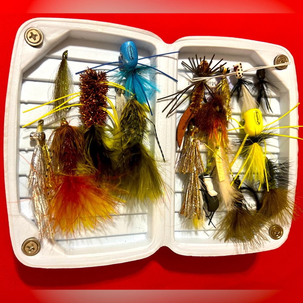 Orvis floating magnet closure fly fishing fly box full of brand new flies